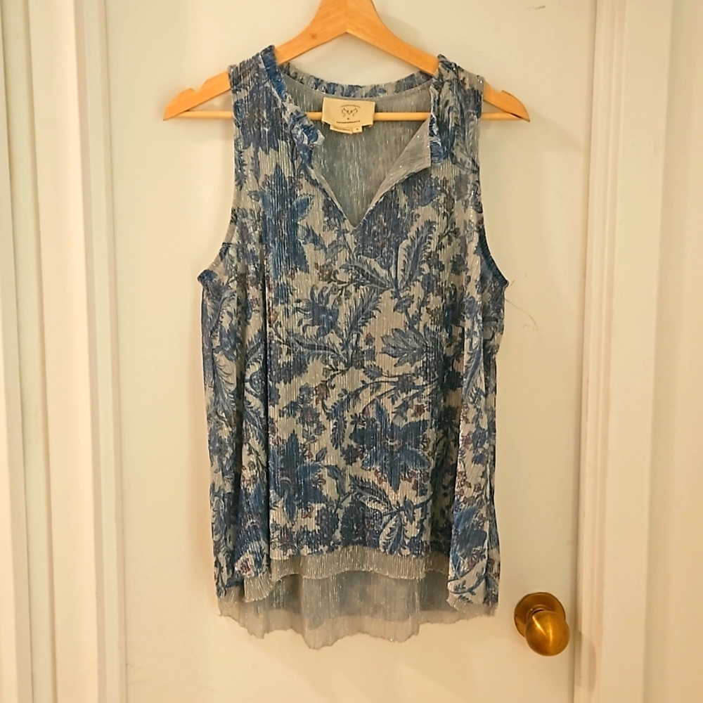 Anthropologie: Shimmery flowy top from - Size M
